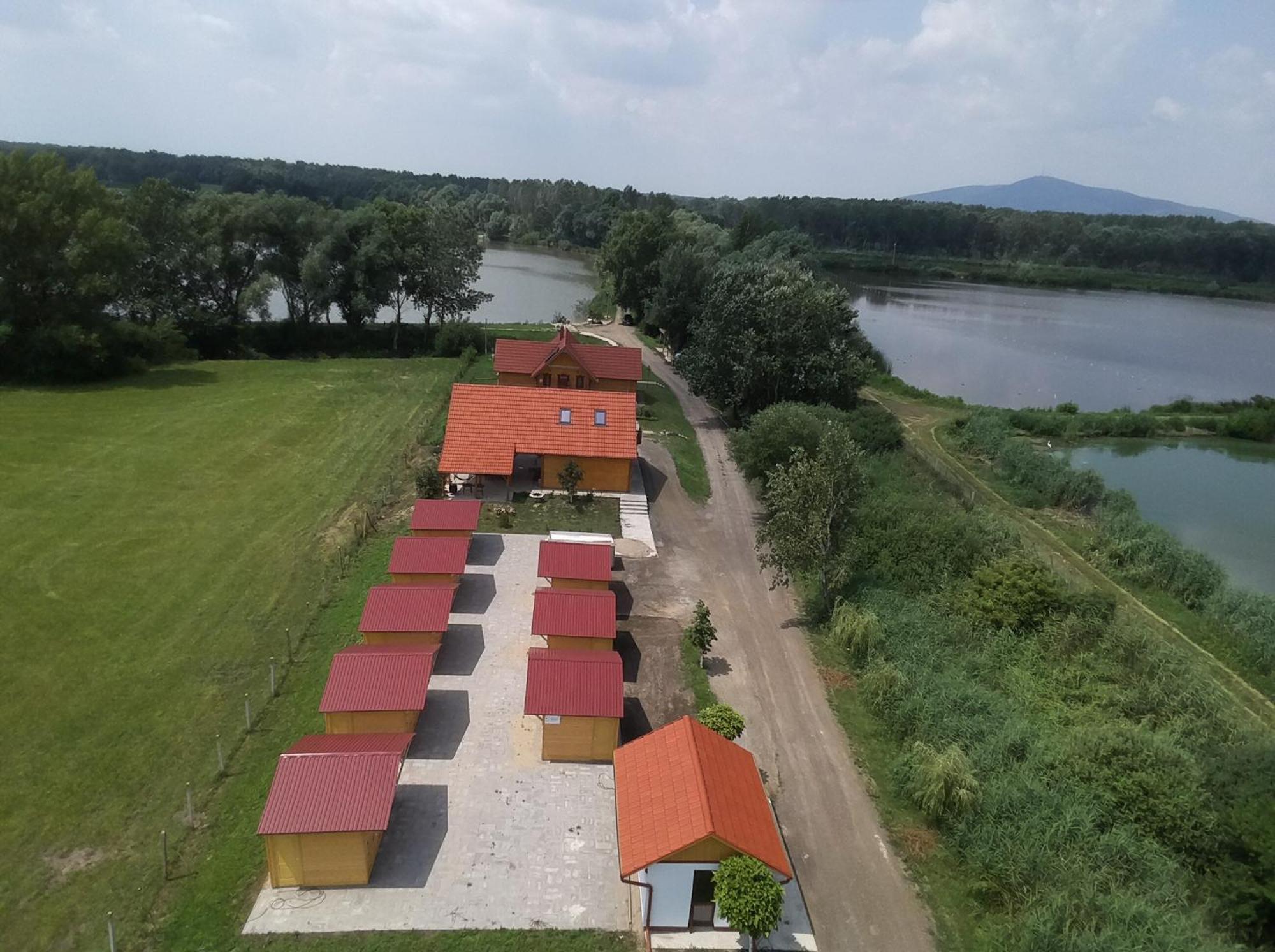 Tómajor Vendégházak Tiszaeszlar Exterior foto